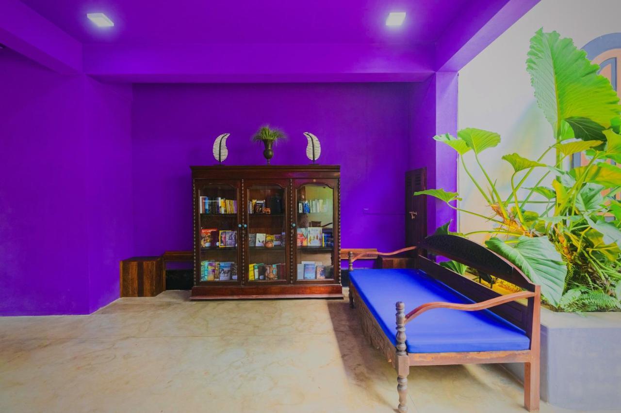 Hotel Waterland à Negombo Extérieur photo