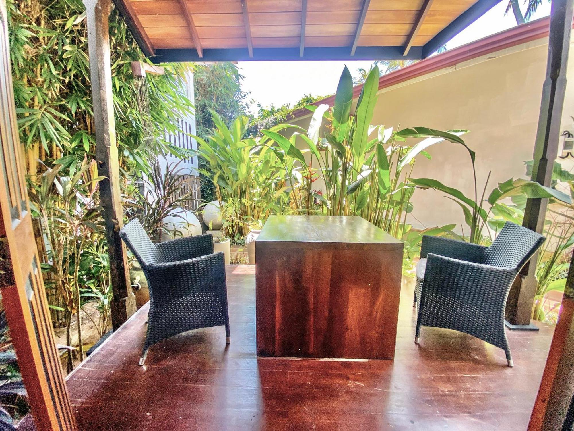 Hotel Waterland à Negombo Extérieur photo