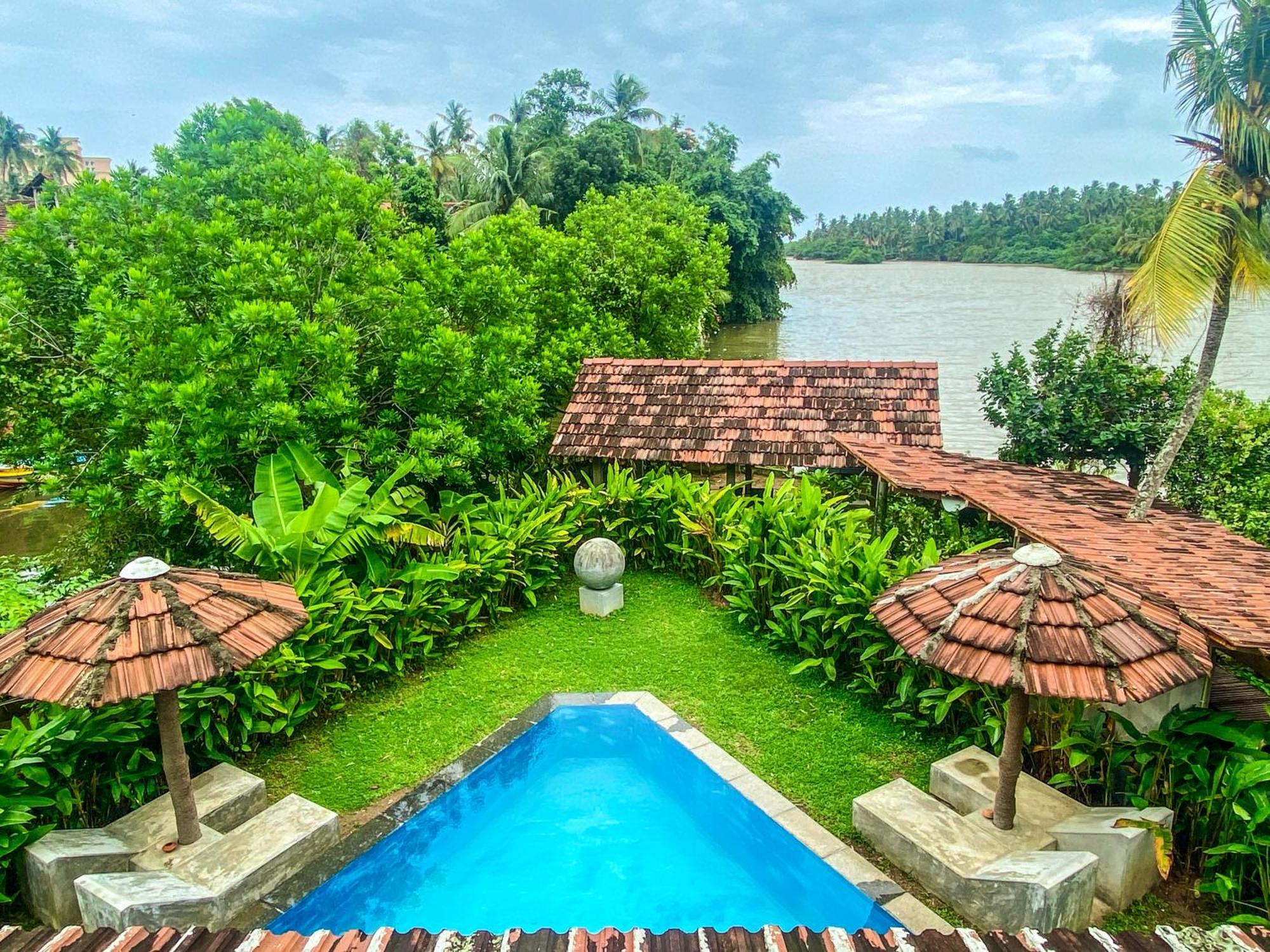 Hotel Waterland à Negombo Extérieur photo